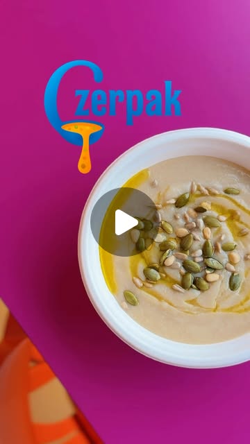 Kadr z rolki Czerpaka z kremową zupą i logo